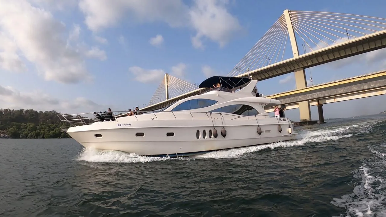 Foxy Lady, a Majestic 66 for up to 25 guests